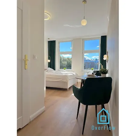 Seredino Relax Apartment- Romantic Escape With A Bathtub In The Bedroom, 5 Minutes To Gdansk Old Town & Seaside Exterior photo